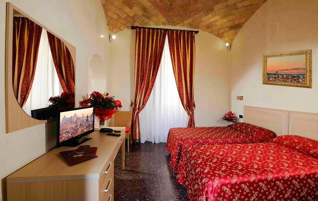 Hotel Campidoglio Рим Экстерьер фото