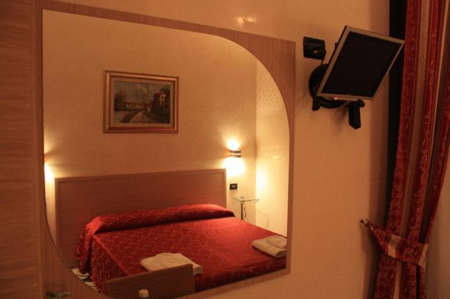 Hotel Campidoglio Рим Экстерьер фото